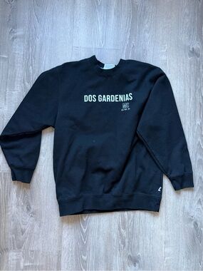 Dos Gardenias crew neck
